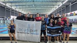 OPEN. El equipo de Acuasport, tras competir en Parque Roca. OPEN. El equipo de Acuasport, tras competir en Parque Roca.