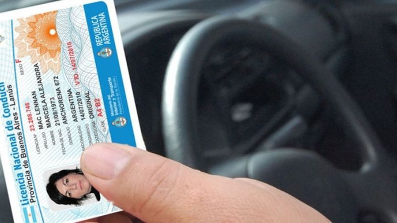 REGISTRO. Los agentes acceden a la aplicación desde cualquier dispositivo..