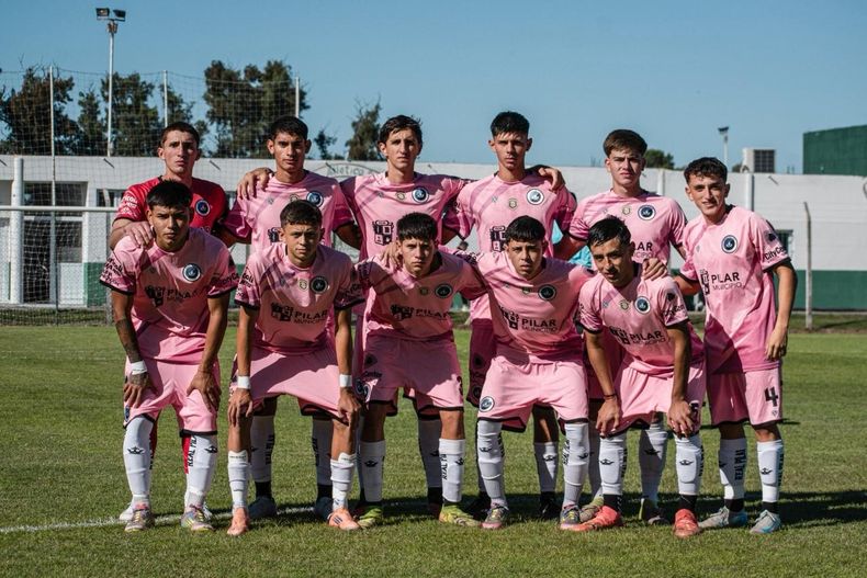 ONCE INICIAL. LaTercera División de Real Pilar que pisó fuerte en 9 de Abril.&nbsp;