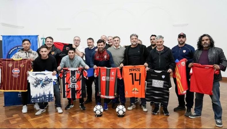 La Liga Pilarense de Fútbol se presentó en el Municipio el viernes 4 de este mes.