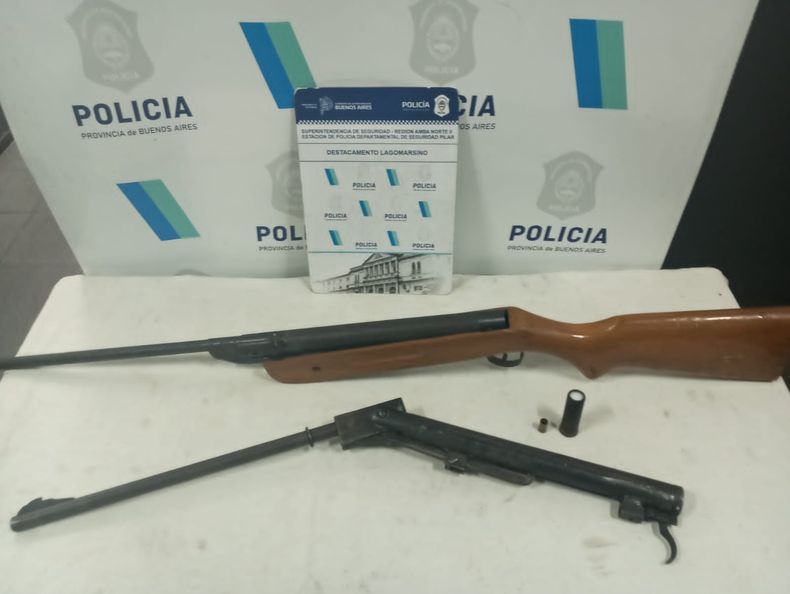 El allanamiento se realizó en el domicilio del acusado, en la localidad de Luis Lagomarsino.&nbsp;