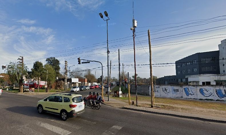 RUTA 8 Y CHILE. Lugar donde se produjo el accidente en la tarde de este martes.