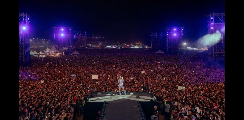 La vista de la Isla en Neuquén durante el mega recital. (Prensa).jpg
