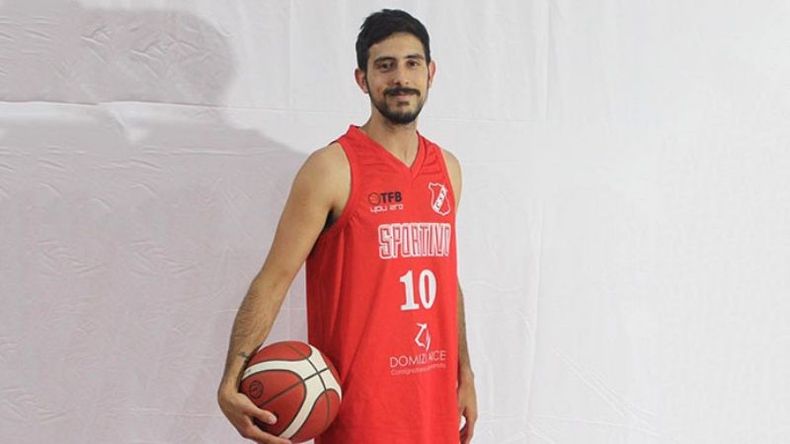 ANFITRIONES. Maxi Gutiérrez, una de las figuras de Sportivo. .