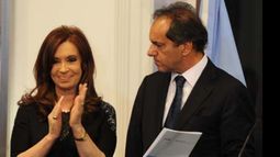 La foto del mes, Cristina Fernández recibió a Daniel Scioli en la Casa Rosada..
