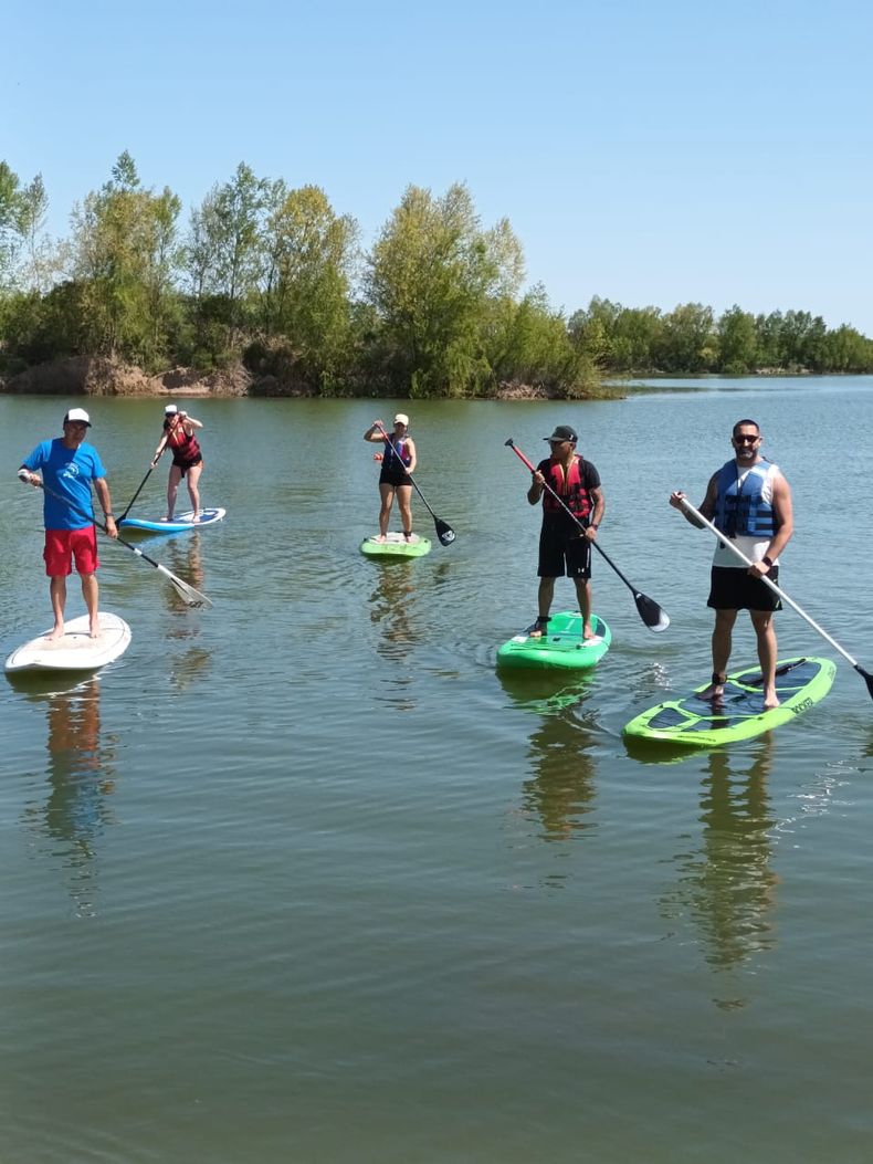 El Stand Up Paddle convoca a unas 100 personas cada fin de semana en Puerto Pilarnbsp