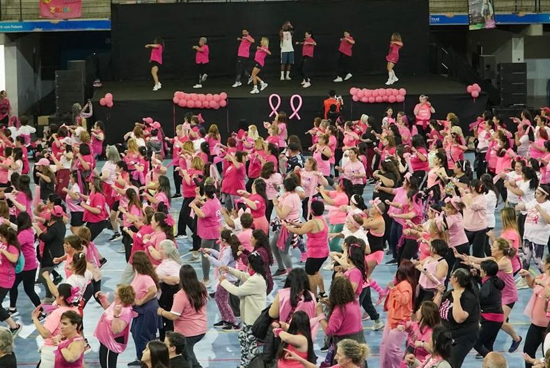 MAREA ROSA. El encuentro se realizó en el microestadio.&nbsp;