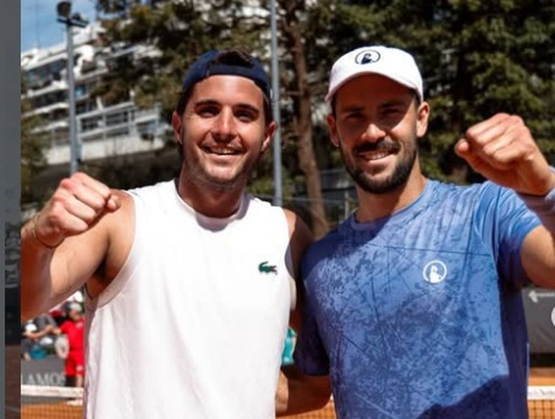 Rodríguez Taverna y Mariano Kestelboin celebran en Buenos Aires.