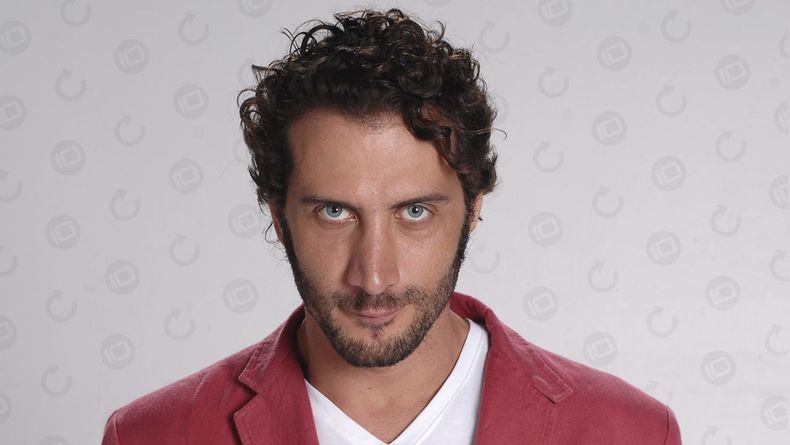 Luciano Cáceres llega este viernes al Centro Cultural Federal.