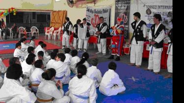 Un centenar de competidores se dió cita en el Centro de Jubilados de Derqui..