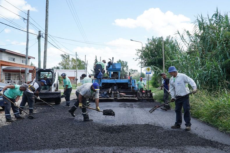 TRABAJO. El municipio acelera las tareas de reparación de las calzadas.