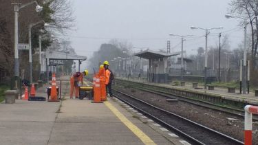 OBREROS. La estación Del Viso, esta mañana..