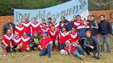 CERCA. El equipo de Villa del Carmen se afirma en la pelea por dominar el grupo..