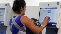 Esta es la fecha de pago de ambas asignaciones en el mes que viene y los requisitos necesarios para percibir el AUH y la Tarjeta alimentar de ANSES.