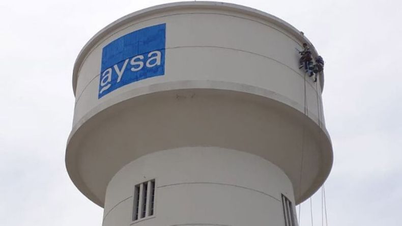 CAMBIO DE MANO. Con la llegada de Aysa se modificó el color y la imagen..