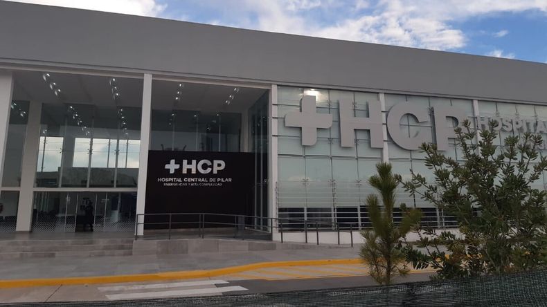HOSPITAL CENTRAL DE PILAR. La víctima permanece internada.