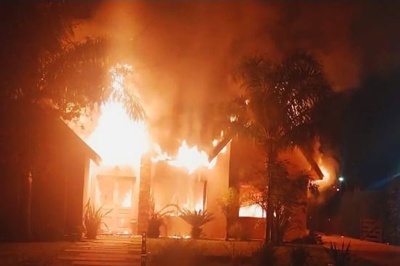El incendio se originó en una salamandra que quedó encendida durante la noche.&nbsp;