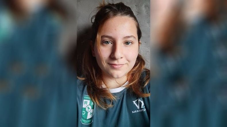 Melanie Coria fue la autora del primer try de Manzanares RHC, por el campeonato femenino de la URBA..