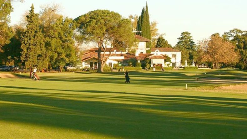 Cancha de golf del Tortugas CC. .