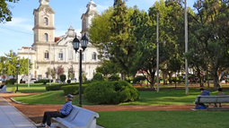 El clima en Pilar tendrá una jornada templada este viernes, mientras se aproximan días calurosos hacia el final del verano. El clima en Pilar tendrá una jornada templada este viernes, mientras se aproximan días calurosos hacia el final del verano.