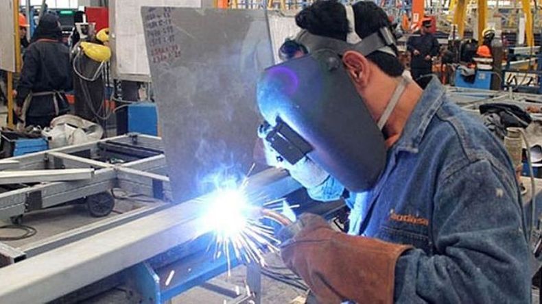 Lanzan una nueva convocatoria del programa que cubre hasta el 100% de los costos de capacitación en las pymes de Pilar.