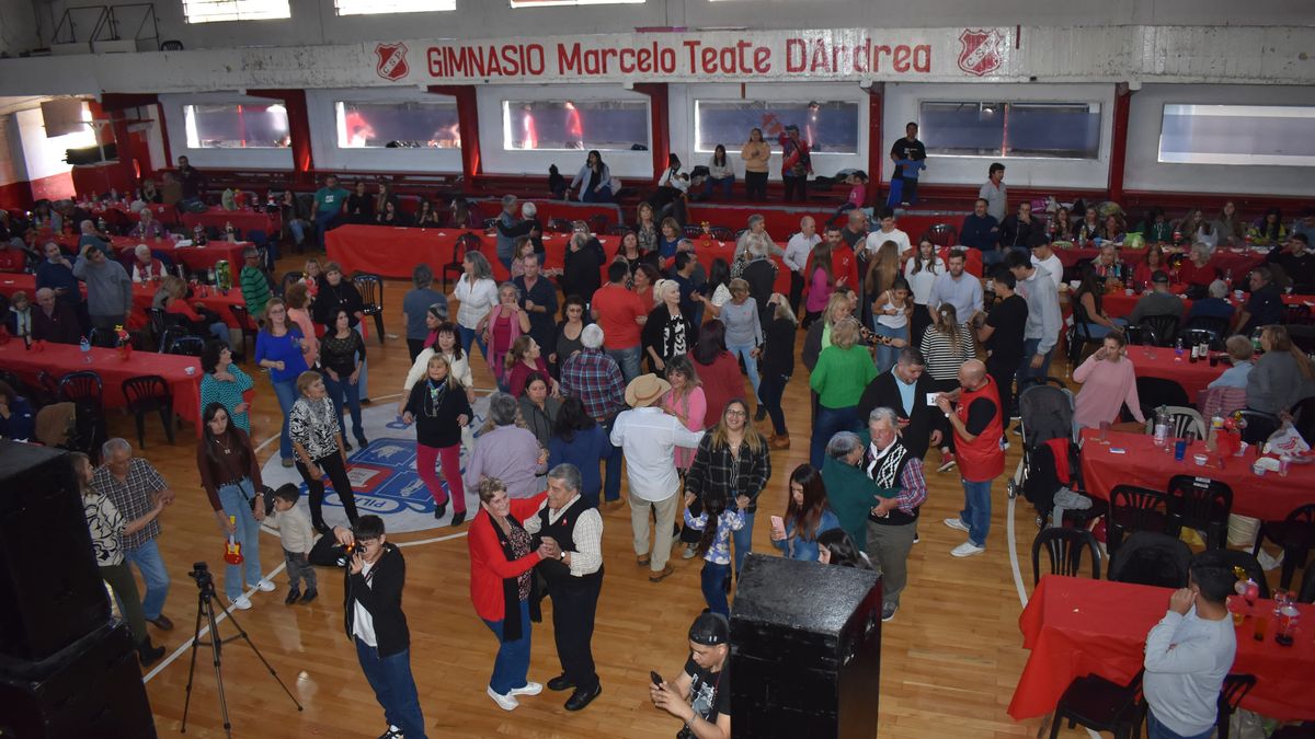El Club Sportivo celebró sus 92 años con un almuerzo emotivo y