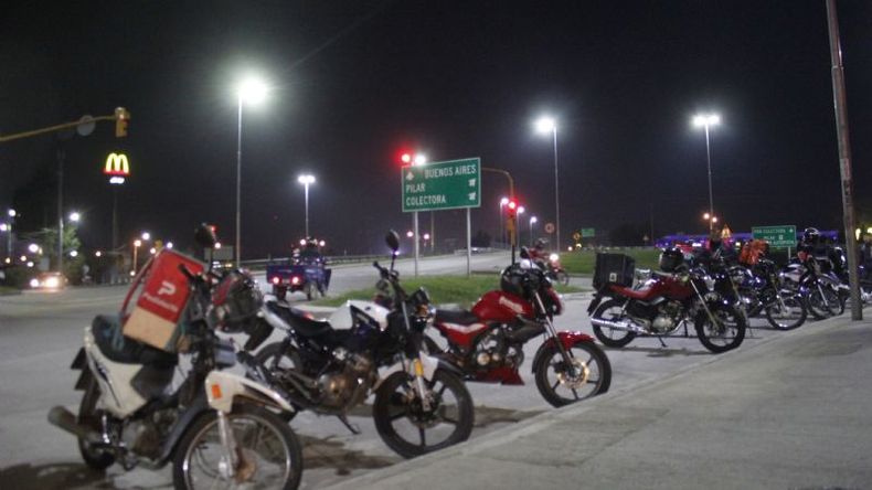 Las motos de delivery en el Kilómetro 50..