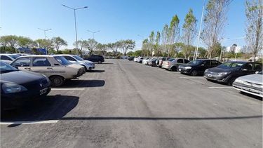 CAMBIOS. El estacionamiento gratuito también requiere el uso de la app Mi Muni..