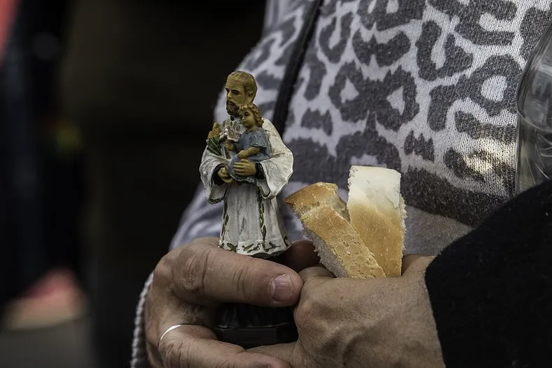 San Cayetano, Patrono del pan y del trabajo. (Los Andes).