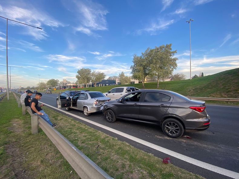 IMPACTO. Los tres vehículos involucrados en el accidente.&nbsp;