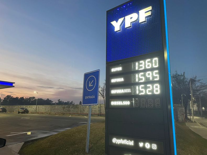 YPF actualizó sus precios en un 2,5%.