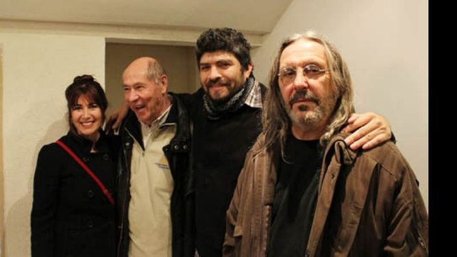 Gente de la cultura. La actriz Paola Abdala, el maestro Titi Villar, el escritor y gestor de cultura Víctor Koprivsek y el dibujante y músico, Kripto, en la previa de la obra “Rotos de amor”..