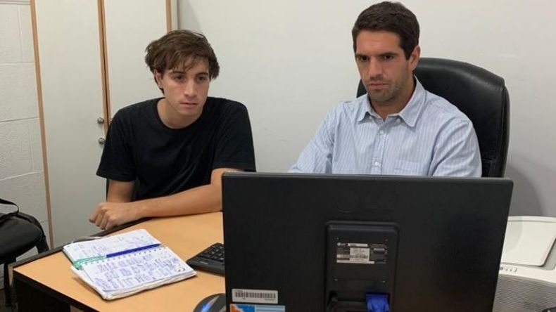 Maximiliano Márquez, presidente de la Juventud Liberal, junto al concejal Juan Martín Tito. .