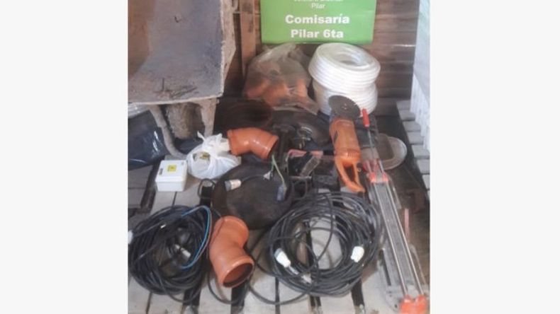 HERRAMIENTAS. Los elementos recuperados por la policía. .