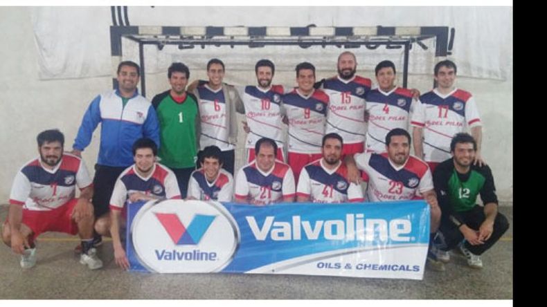 AÑO DEBUT. El primer equipo de Muni Pilar que en 2015 luchó el ascenso a la Cuarta metropolitana..