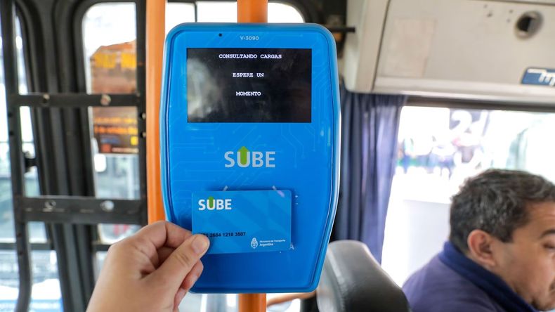 El boleto mínimo de colectivos costará $270 en febrero.&nbsp;