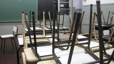 PATAS PARA ARRIBA. Otro día de conflicto sin chicos en las aulas..
