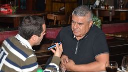 MANO A MANO. La charla de Tapia con la Liga Radio, en el restorán Tinto y Soda..