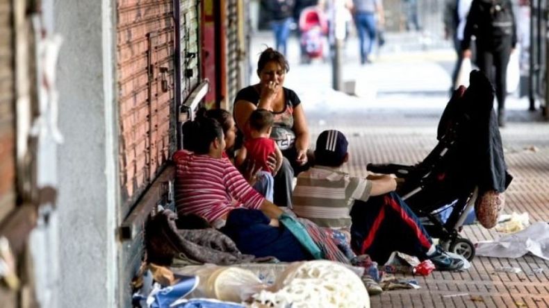 Según el informe de la UCA, en los primeros dos meses del gobierno de Milei, la pobreza aumentó más de 10 puntos.&nbsp;