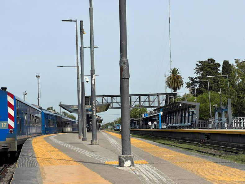 Los gremios ferroviarios adherirn al paro y maana no habr trenesnbsp