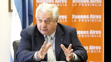 El ministro Cuartango, analiza las propuestas..