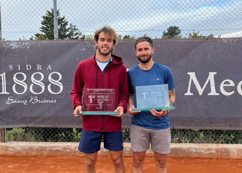 Lorenzo Gagliardo (derecha) campeón junto al uruguayo Franco Roncadelli.