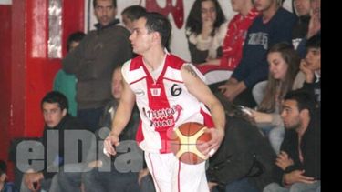 Damián Lombardi es una de las cartas de gol del Rancho para esta noche..