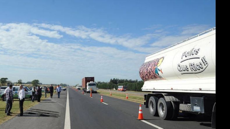 A NUEVO. Ruta reconstruida pero arancelada. Hay rechazos..