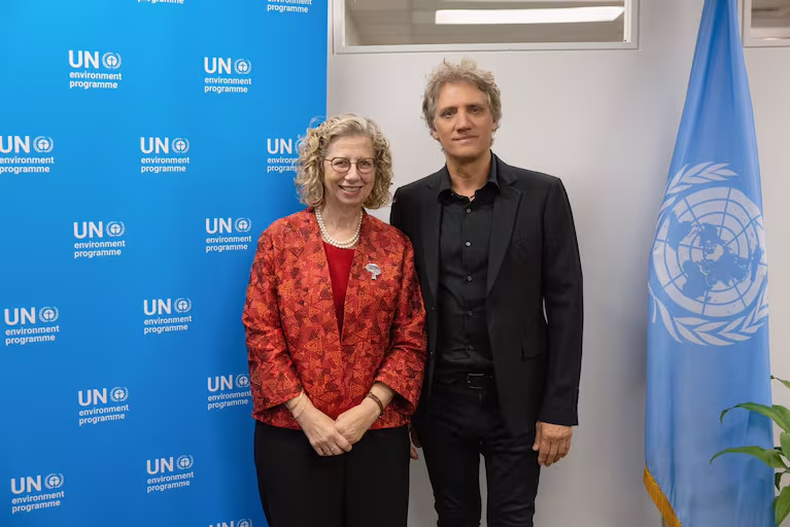 Charly Alberti junto a Inger Andersen, Directora del PNUMA. (Prensa)..png