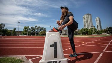 PREVIA. Casetta elonga en la pista del Cenard, donde entrena de cara a los Panamericanos de Chile.