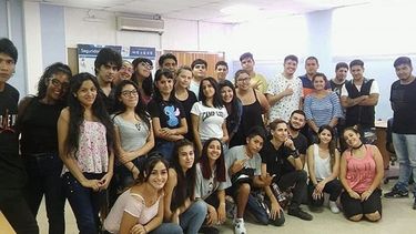 Los jóvenes reciben acompañamiento incluso luego de finalizada la capacitación..