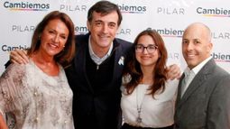 JUNTOS. Marcela Campagnoli, Esteban Bullrich, Jésica Bortule y Nicolás Ducoté, los protagonistas de la noche. .