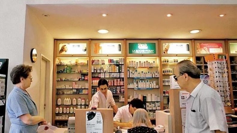 CRISIS. Las farmacias apuestan a que el PAMI pague su deuda..