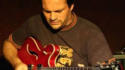 Tango y milonga. La noche del centro cultural IntegrArte (Estanislao López 344) estará dedicada al tango y la milonga, con la presencia de música y danza. Actuarán artistas como Mora Burke y el Quinteto El Ayunte, Flavio Leguizamón, Nicolás Ogloblin, Andrés Anró, Victoria Díaz, Melina Foster y Juan Bonanni, entre otros. Desde las 22, bono contribución: $50..